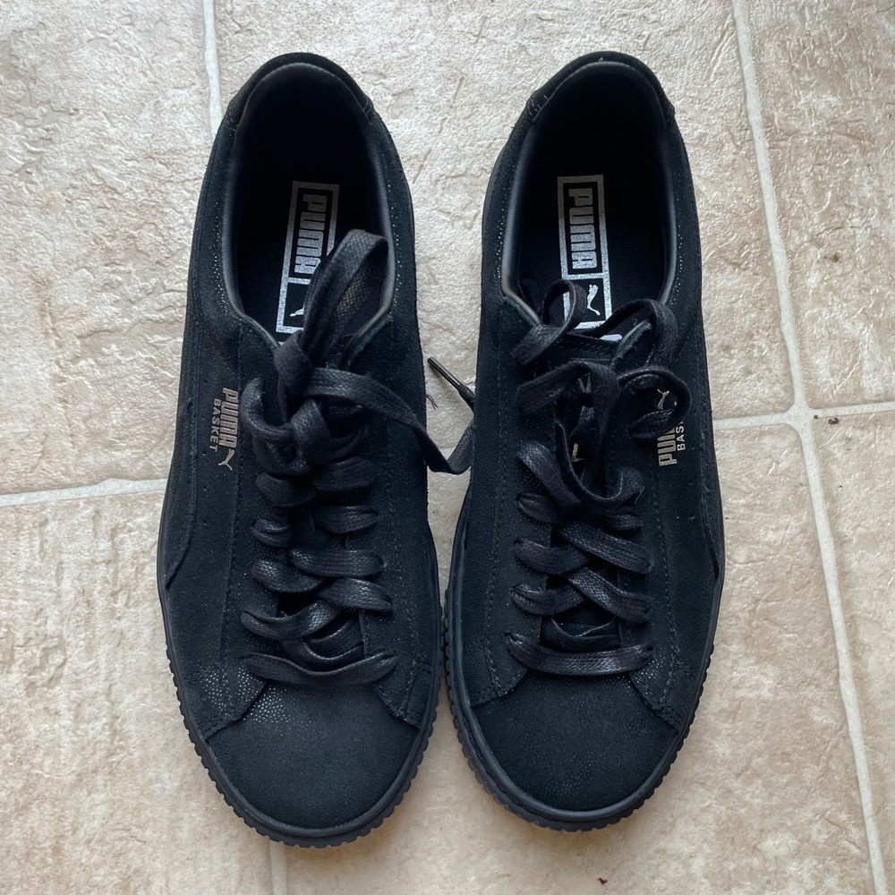 suede black puma sneakers